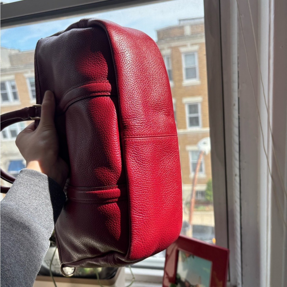 Beautiful Like-New Red Coach Purse With Crossbody Strap Pebble Leather Handbag - Picture 3 of 12